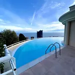 Appartement With Access To Pool