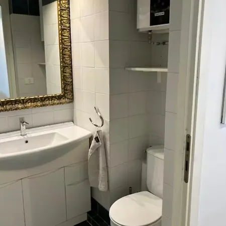 Lägenhet With Access To Pool